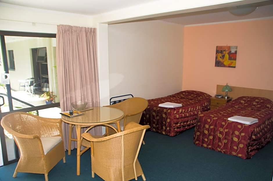 Bay Sands Seafront Studios