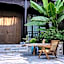 Blossom House Xuzhou Huilongwo Banyunting