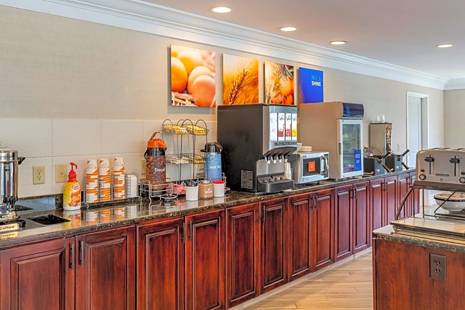 Comfort Inn & Suites East Greenbush - Albany
