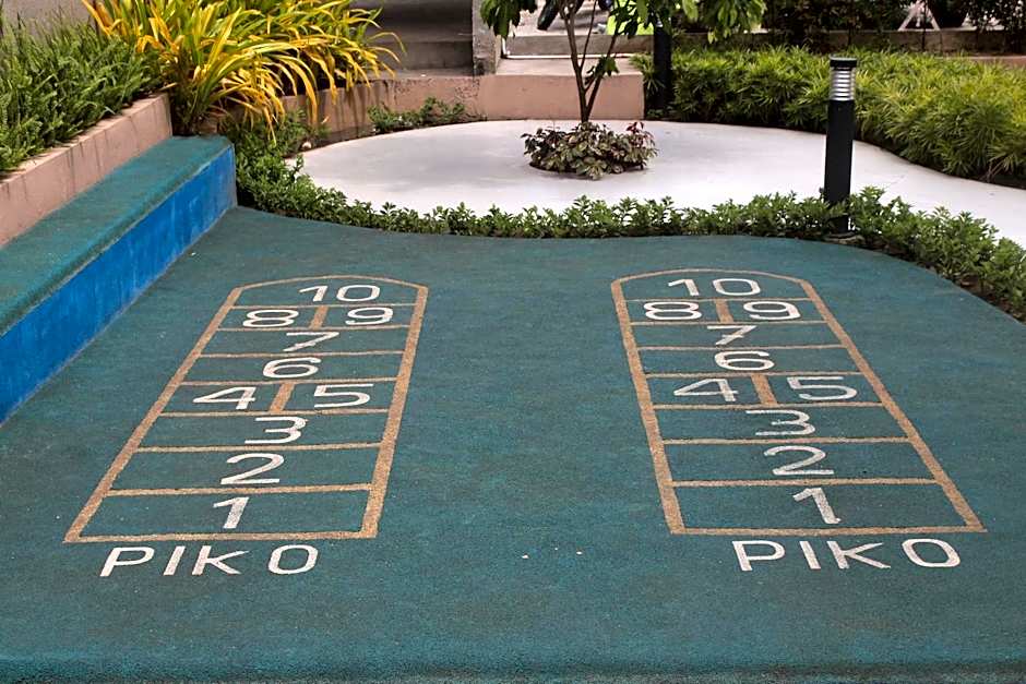 4th- Sea View of Seawind Condominium