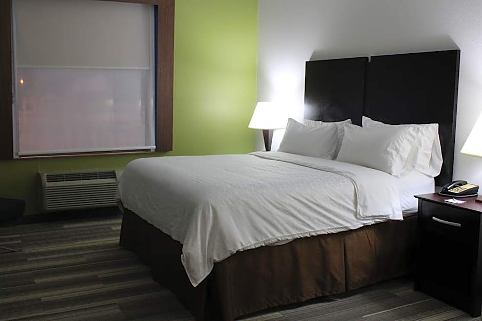 Holiday Inn Express and Suites Heber Springs By IHG