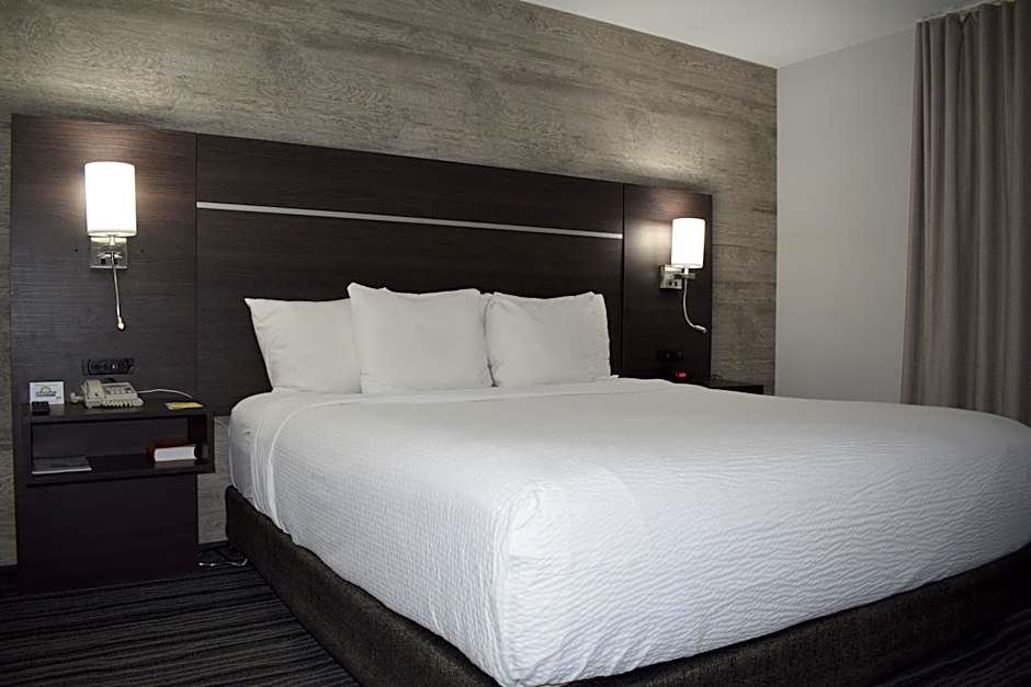 Days Inn by Wyndham Kingston