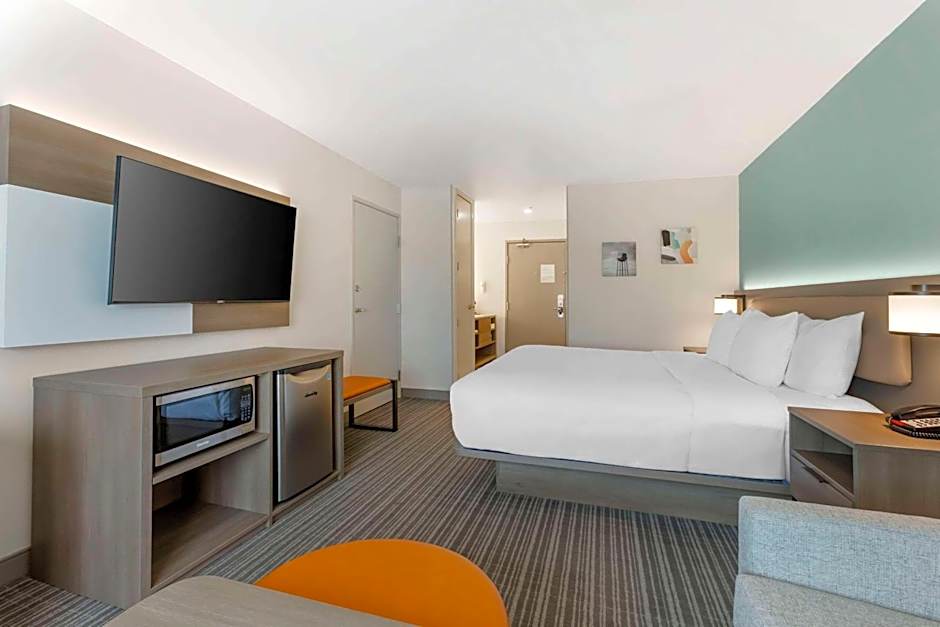 Comfort Suites At Tucson Mall