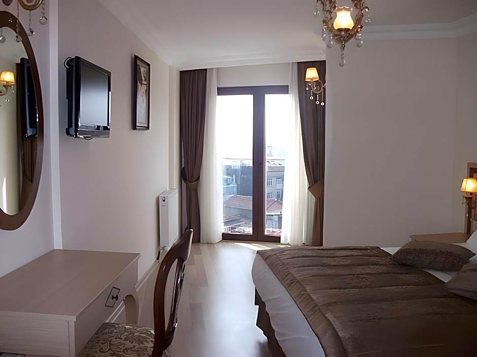 Photo 1 of 5 of 2 Double Beds, Sea View
