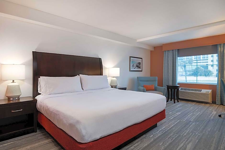 Photo 1 of 8 of 1 King Bed, Mobility Accessible, Roll in Shower