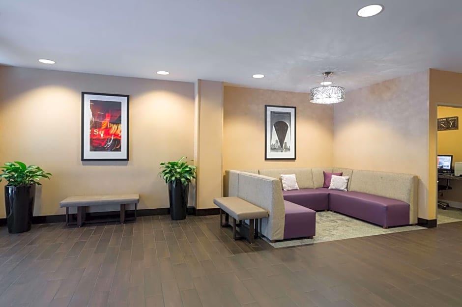 Hampton Inn By Hilton Manhattan - Times Square South - Newly Renovated