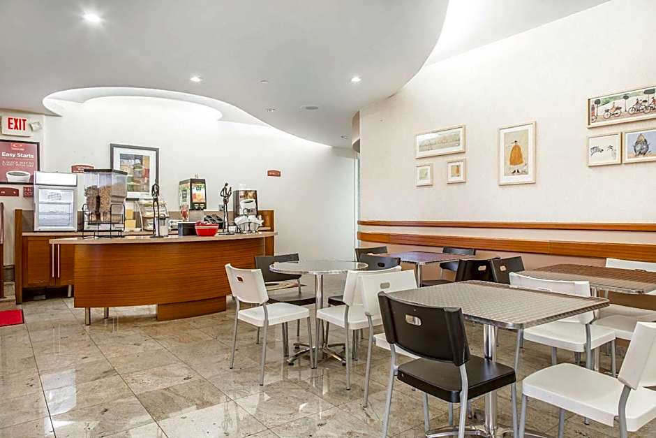 Econo Lodge West Haven