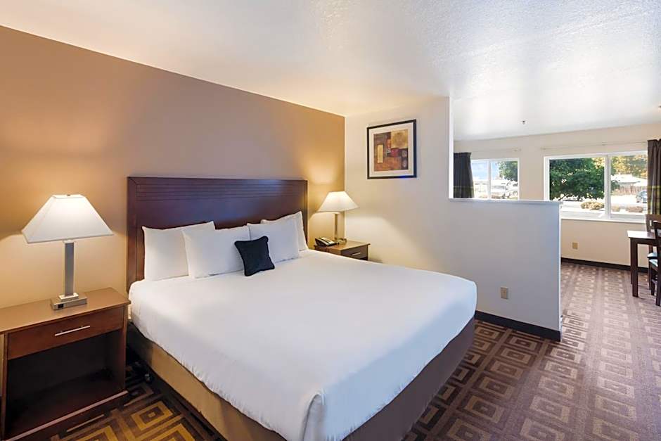 Quality Inn & Suites Kennewick Tri-Cities