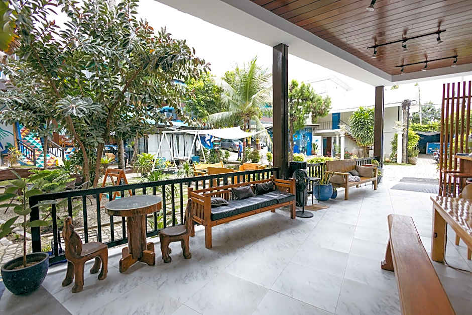 Pescadores Suites Moalboal