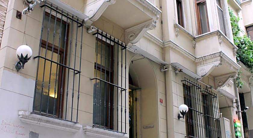 Chambers of  the Boheme