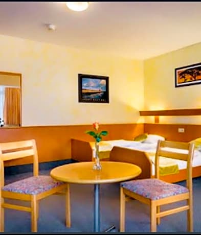 MC Hotel