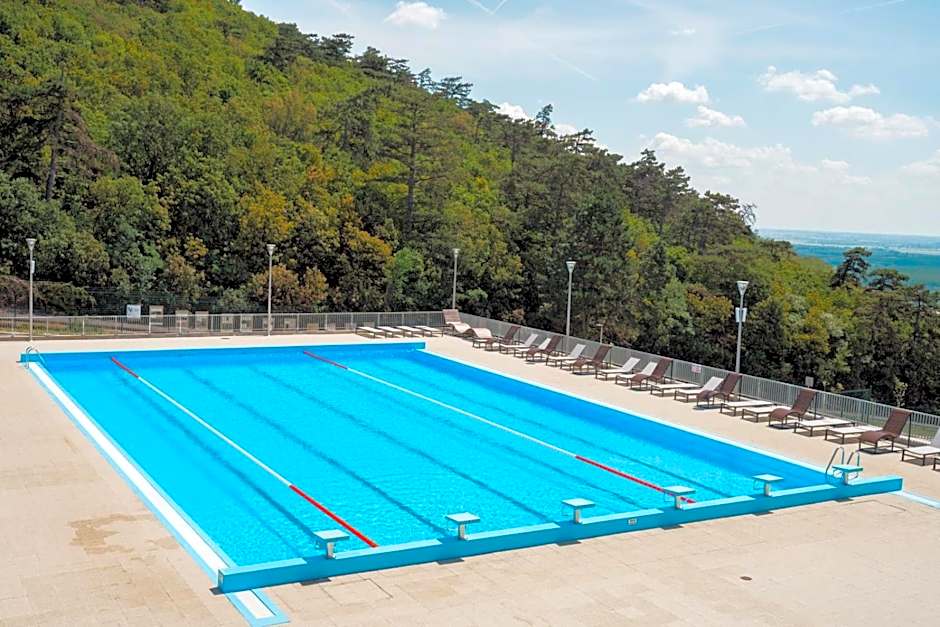 Rákóczi Hotel, Tábor és Rendezvényközpont