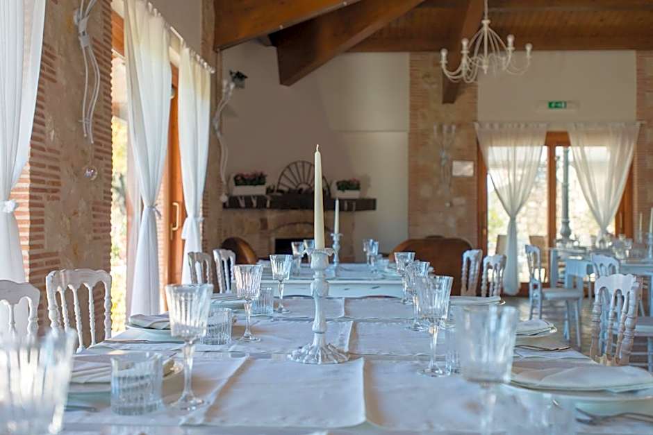 Valle Dell'Aquila Country House