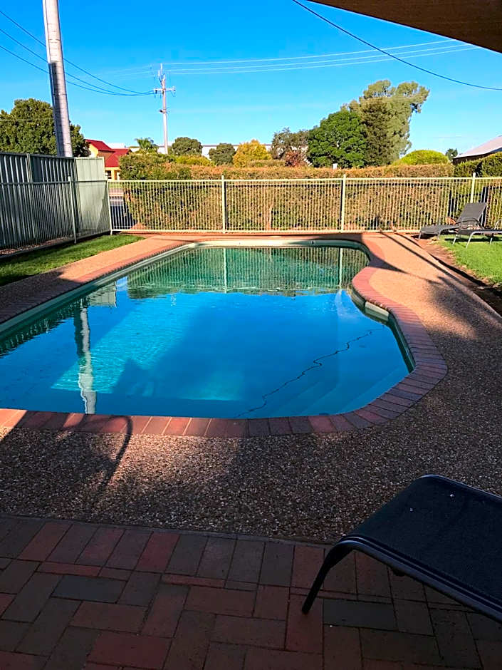 The Kidman Wayside Inn