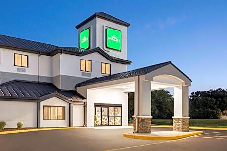 Wingate by Wyndham Salisbury