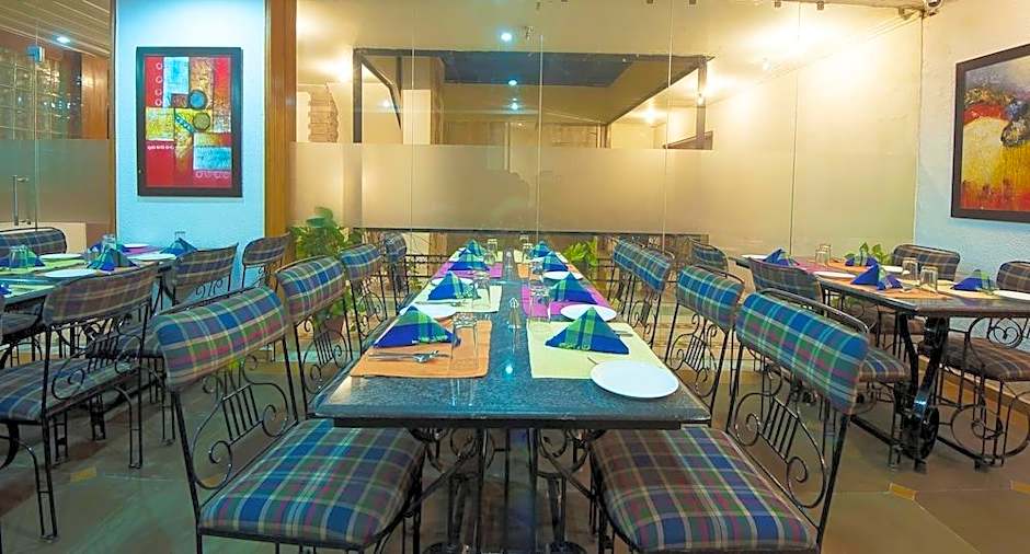 Siris 18 Hotel Gurgaon