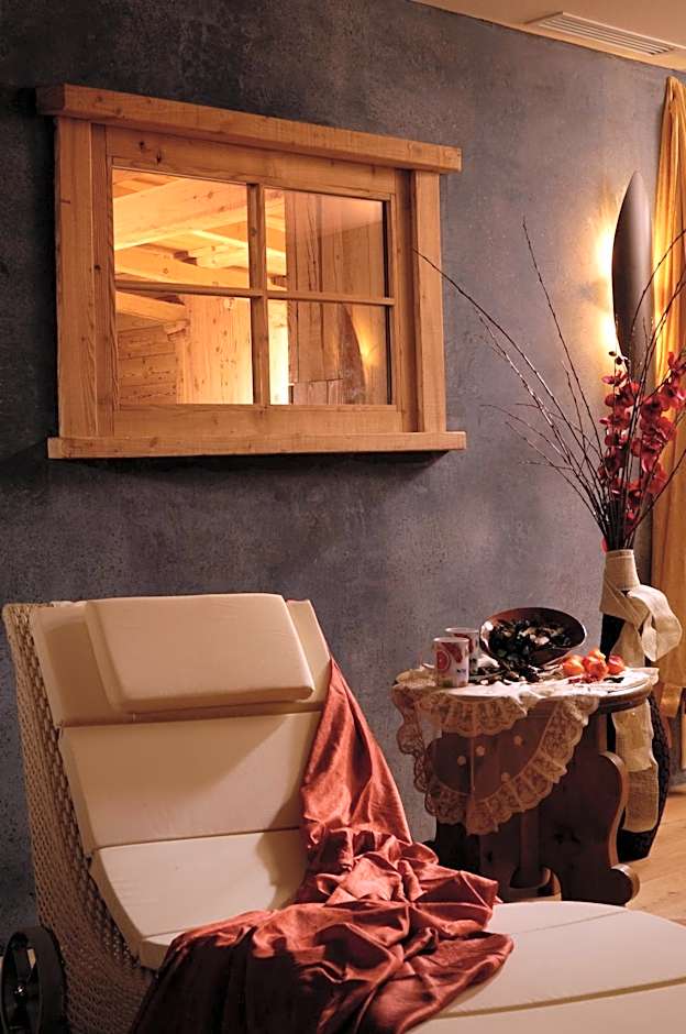 Tevini Dolomites Charming Hotel