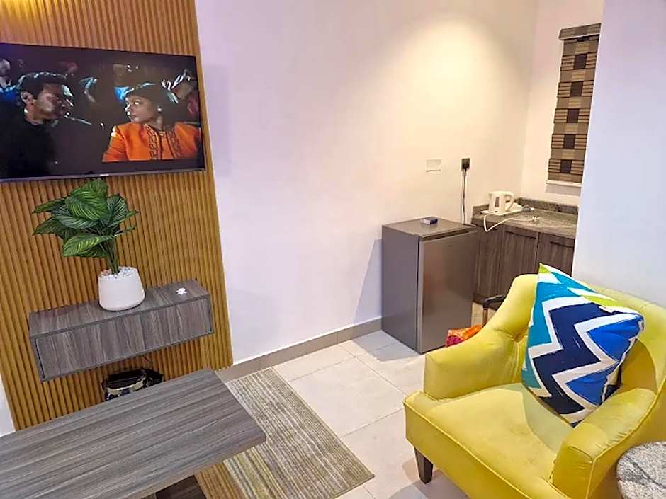 Eleventh House Hotel & Suites Ibadan