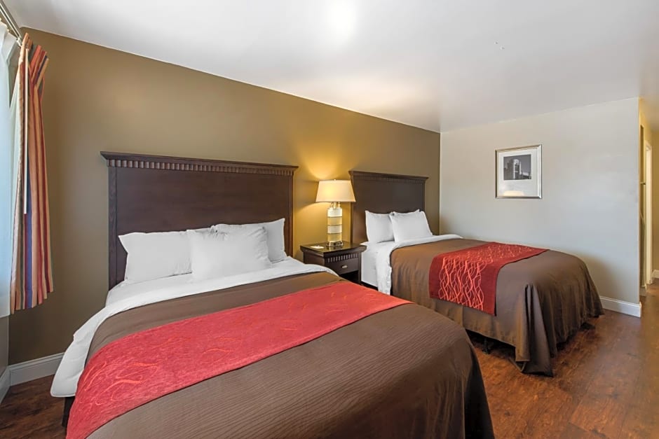 Photo 1 of 5 of Double Room with Two Double Beds - Non-Smoking