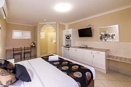 King Suite with Spa Bath