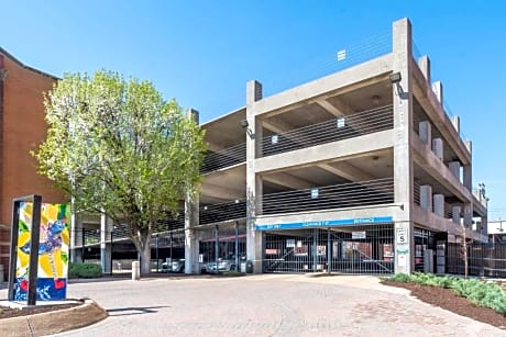 CozySuites Central West End