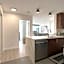 Luxary Condo Downtown Vancouver with free parking