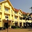 Country Roads Resort