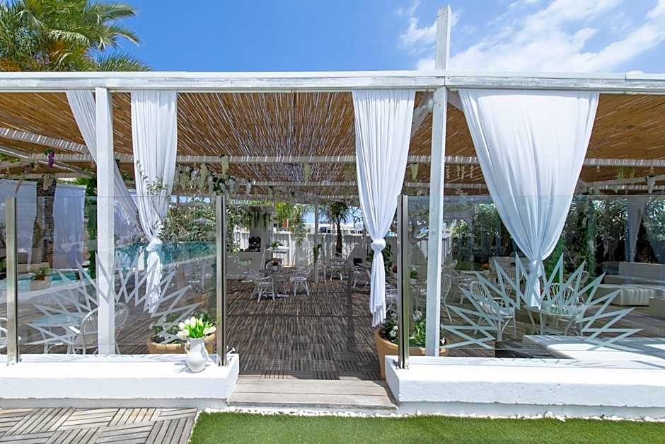 Bianco Riccio Suite Hotel