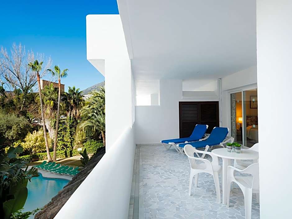 Aparthotel Monarque Sult