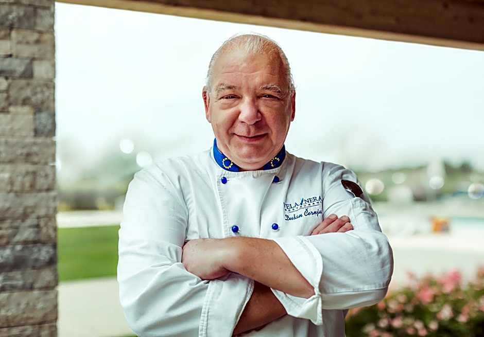 VELANERA Hotel & Restaurant