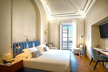 MouraSuites Hotel