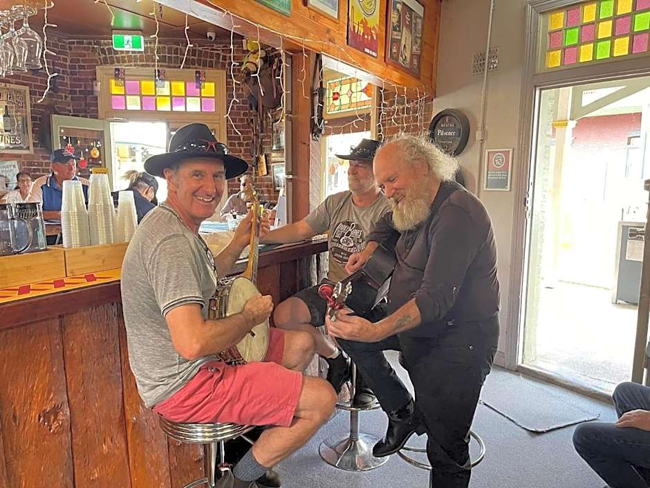 The Centennial Hotel Gulgong