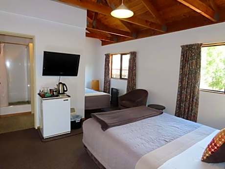 Lodge Studio