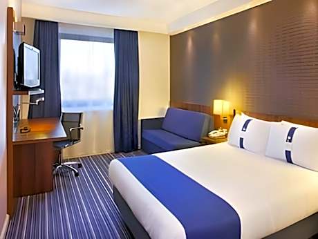 Standard Room with Free Hot Breakfast