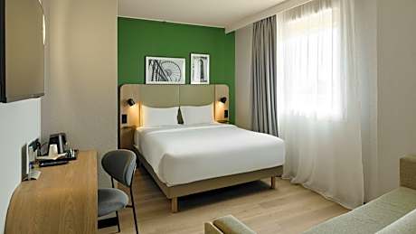 Standard Room - 1 Queen Bed 1 Sofa Bunk Bed