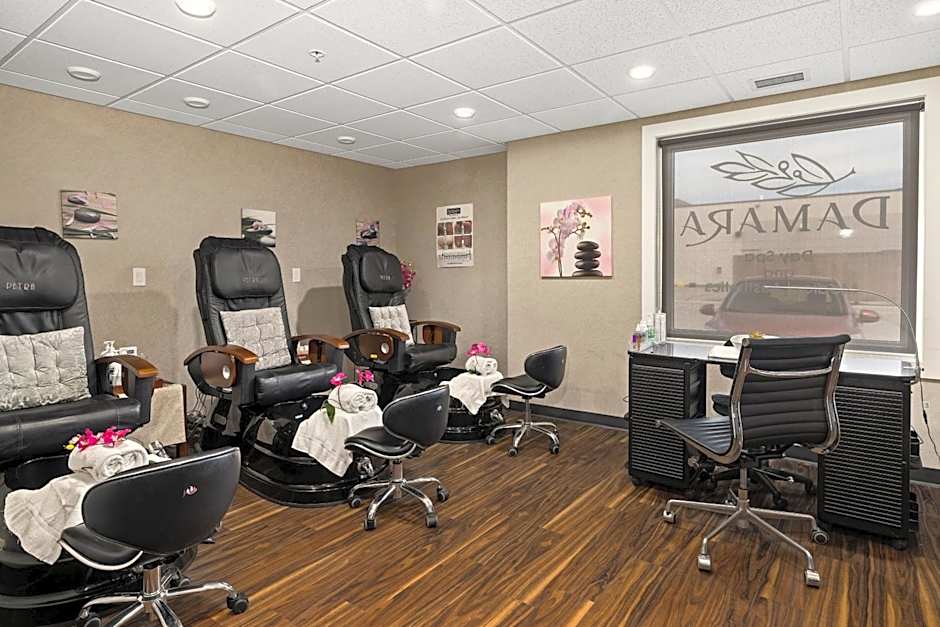 Home Inn & Suites Saskatoon South