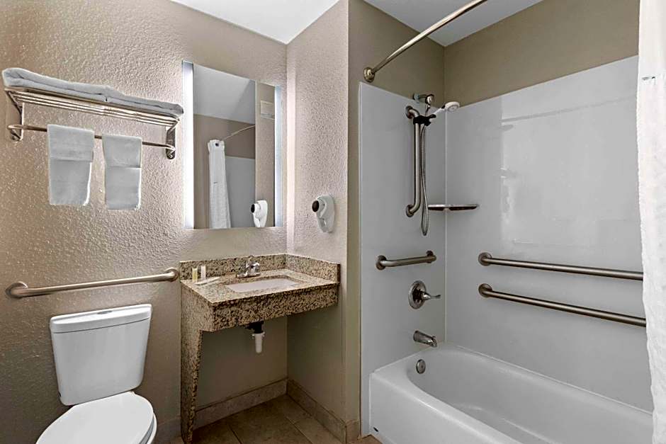 Super 8 by Wyndham Elizabethtown