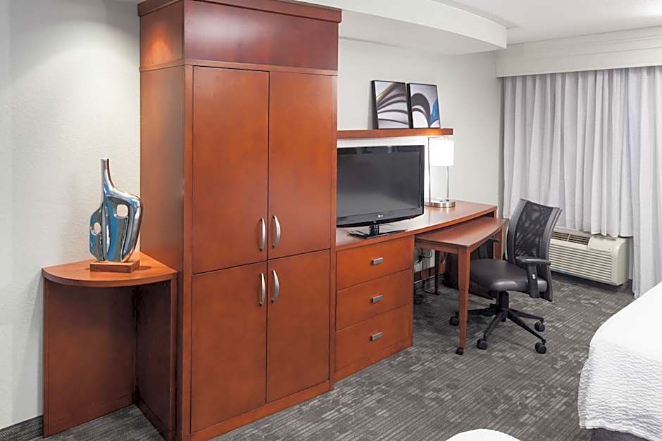 Courtyard by Marriott Hattiesburg