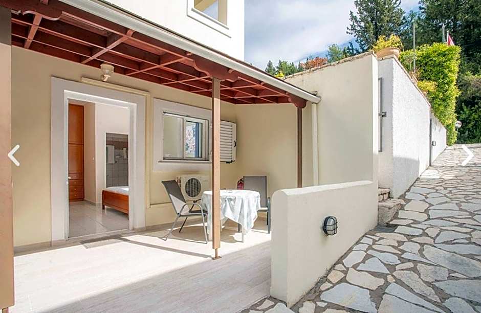 Geni Garden Apartments