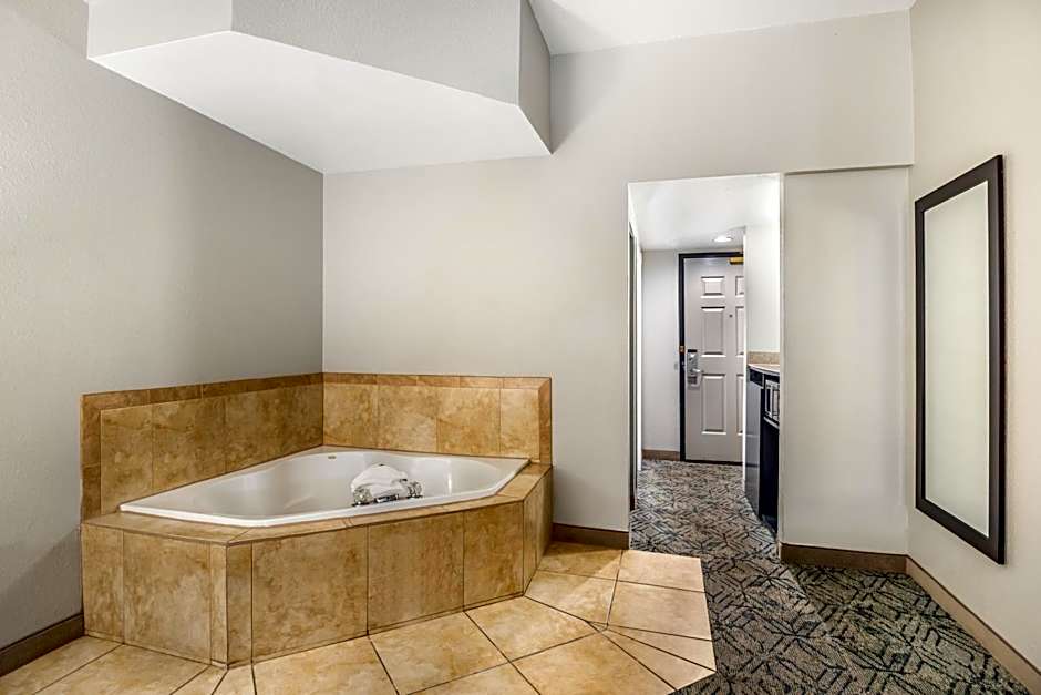Country Inn & Suites by Radisson, Petersburg, VA