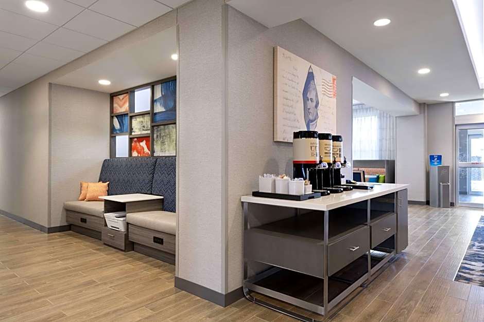 Hampton Inn By Hilton & Suites St. Charles Old Town Area, MO