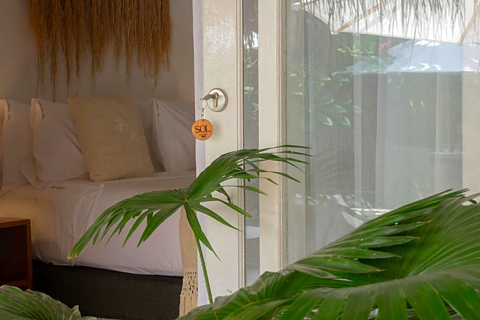 Sol Villas - Modern Tropical Stays