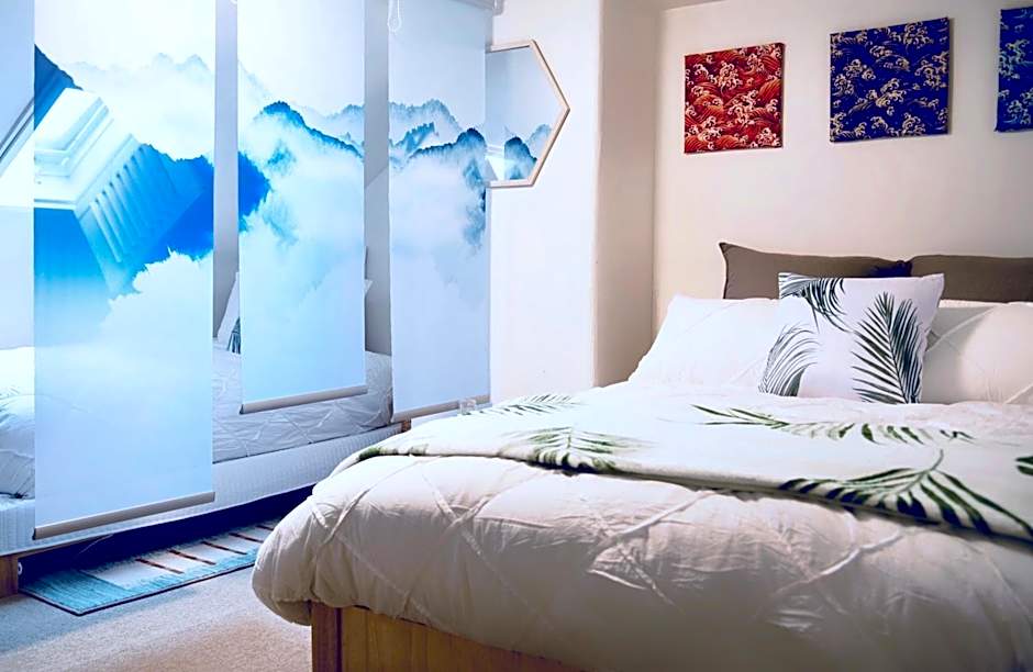 Lotus Gogh Apartment