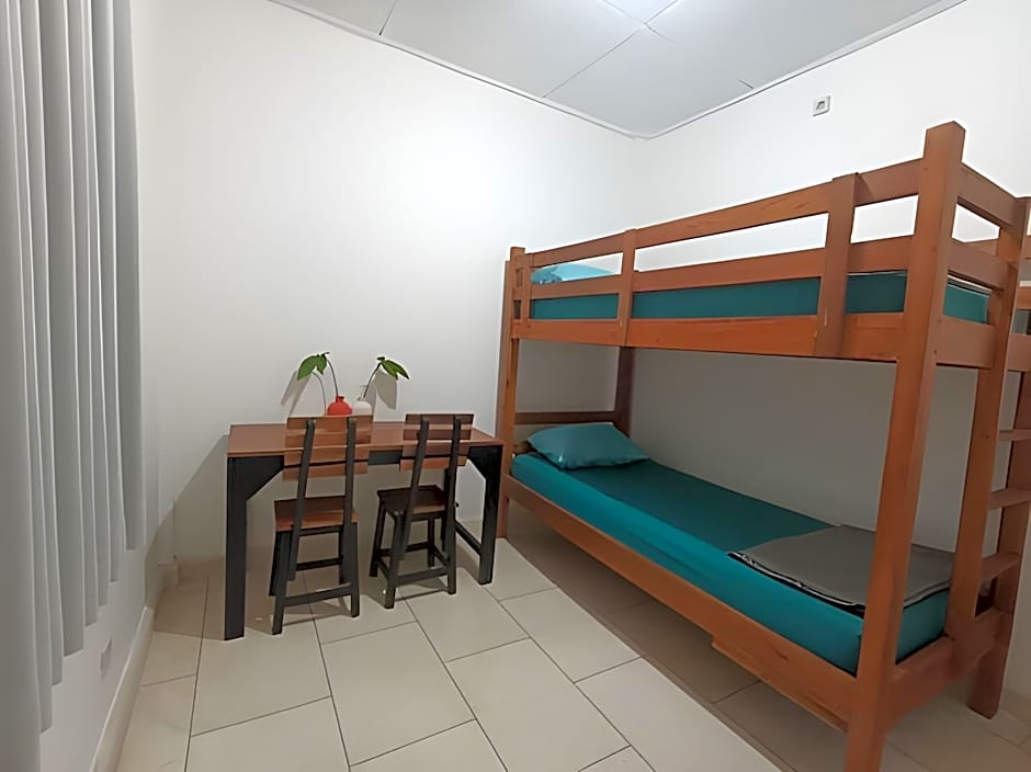 Wijaya Hostel – Denpasar, BALI