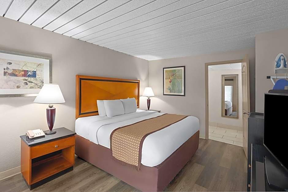 Baymont by Wyndham Knoxville I-75
