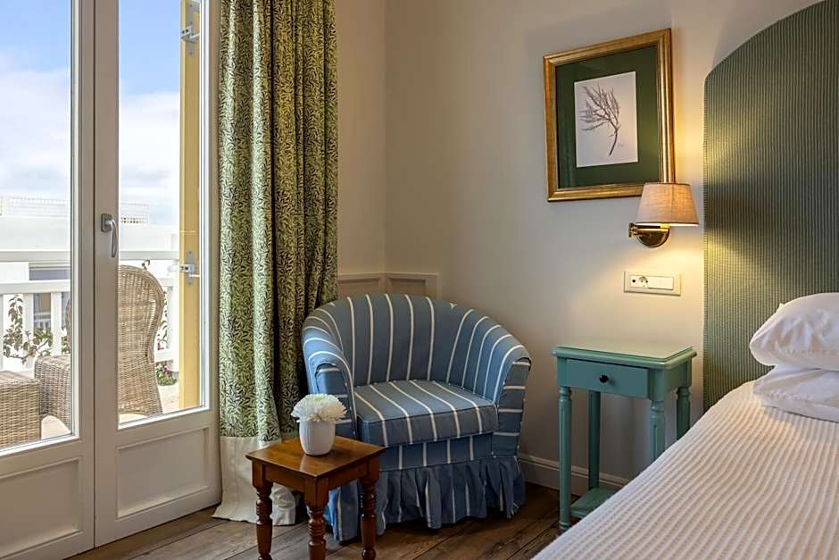 Despotiko Hotel