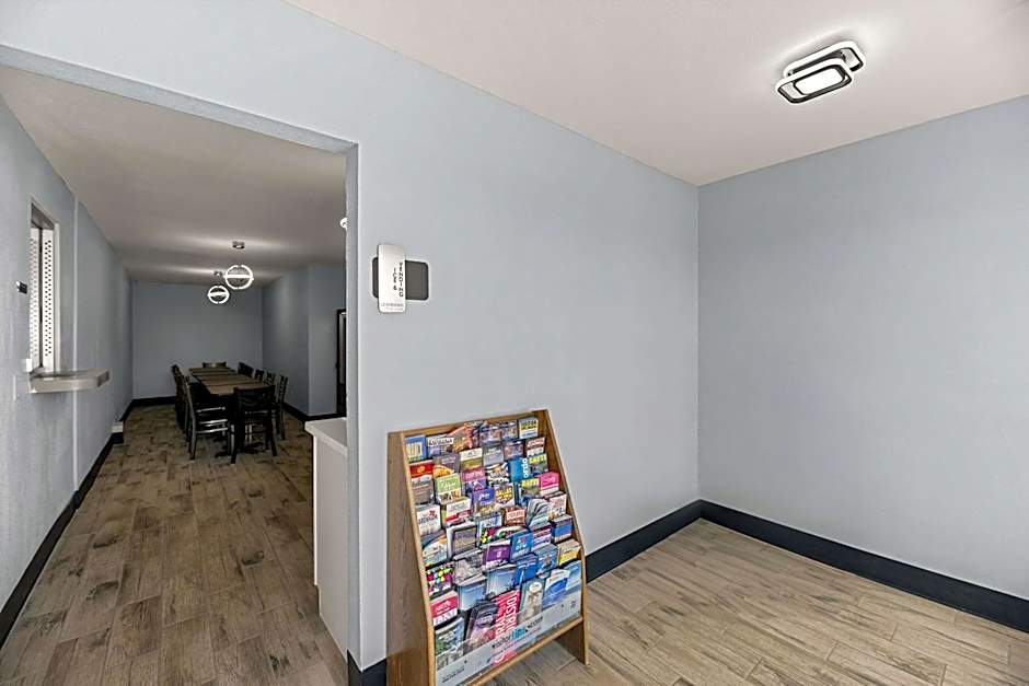 Rodeway Inn Midland South