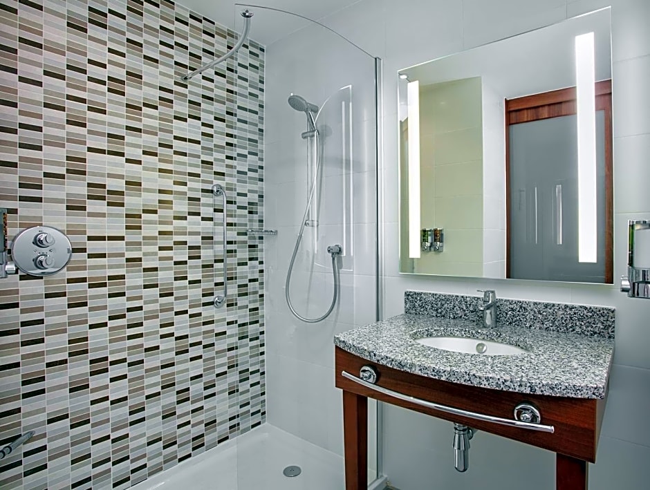 Hampton Bristol City