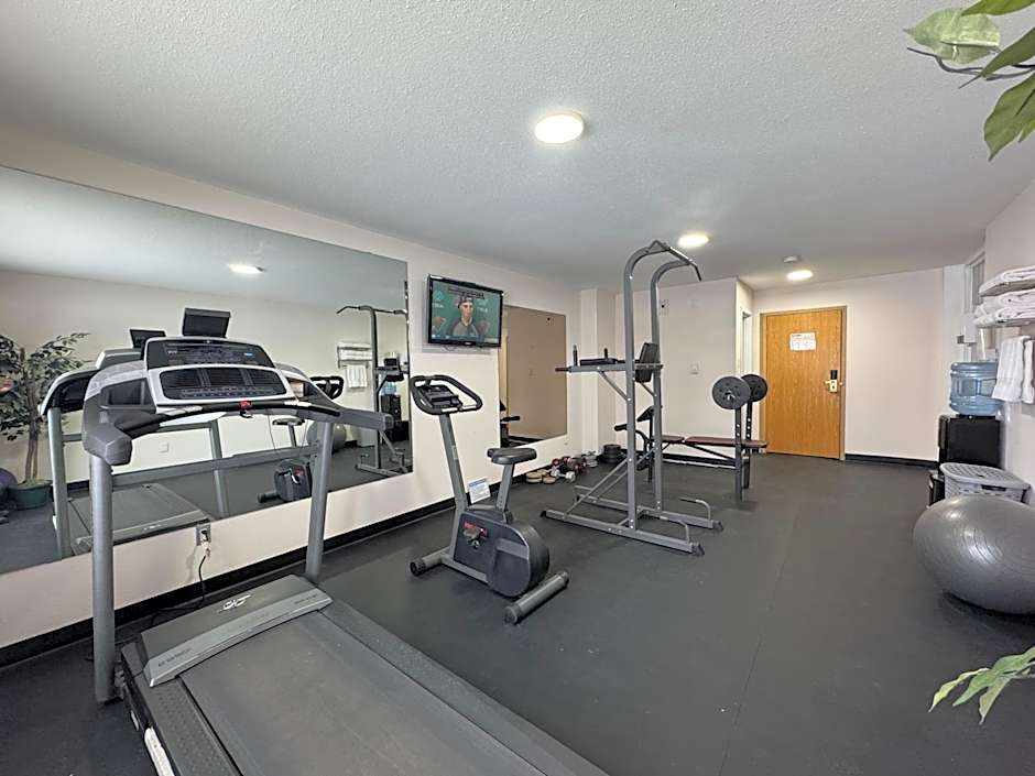 Howard Johnson by Wyndham Fort St. John