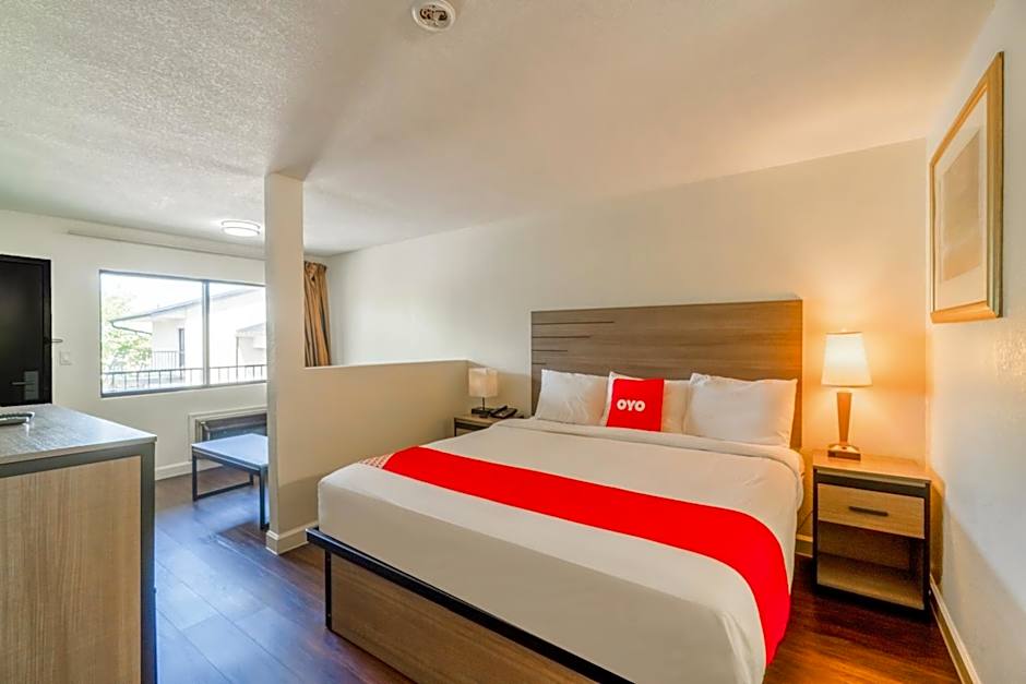 OYO Hotel Houston N Fm-1960 Champions TX